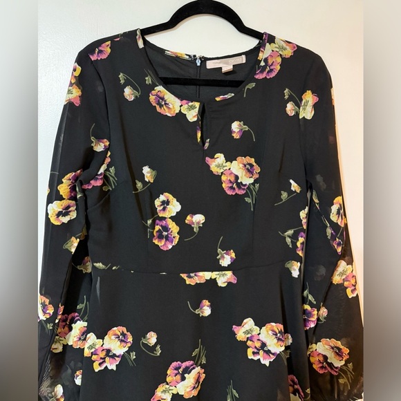 Forever 21 Black Dress with Floral Design - Picture 2 of 6